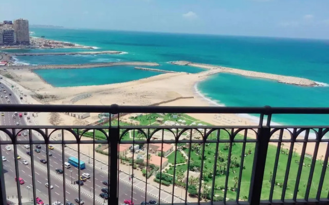 Apartment at San Stefano Grand Plaza