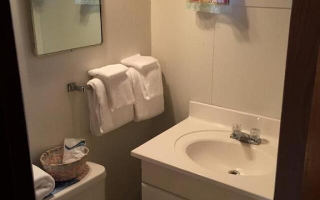 Chris by the Sea Motel