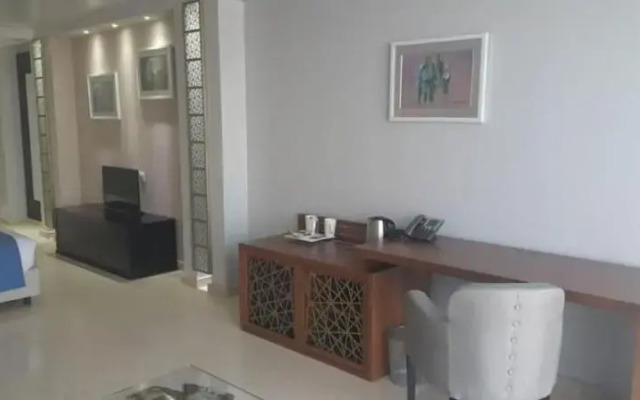 Golden Tulip Adef Oran