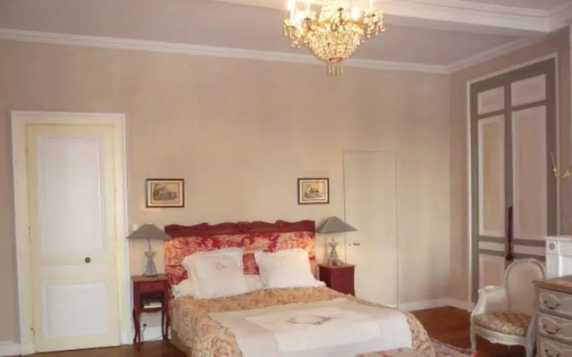 Chambre dhôtes - Château Commarque