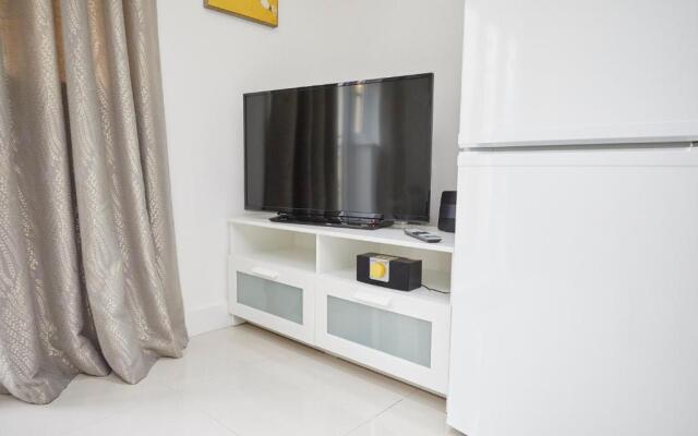 Spire View - 1 Bedroom, sleeps 4, parking Wifi