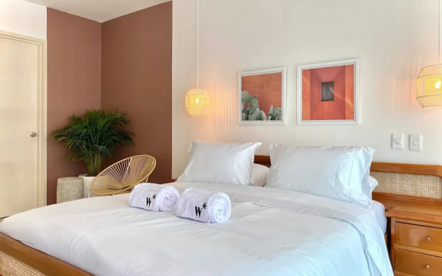 w Impeccable 2BR w Charming Balcony in CTG