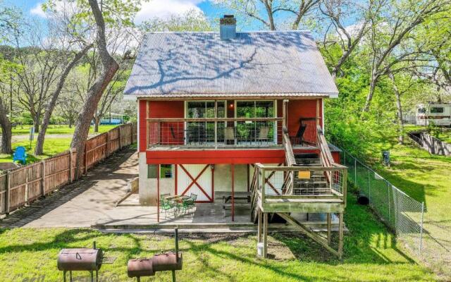 Red Barn Cabin Rr9122rb Home