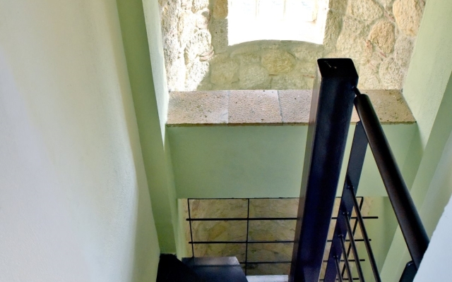 Eleon Maisonettes (right) - Nea Moudania Halki...