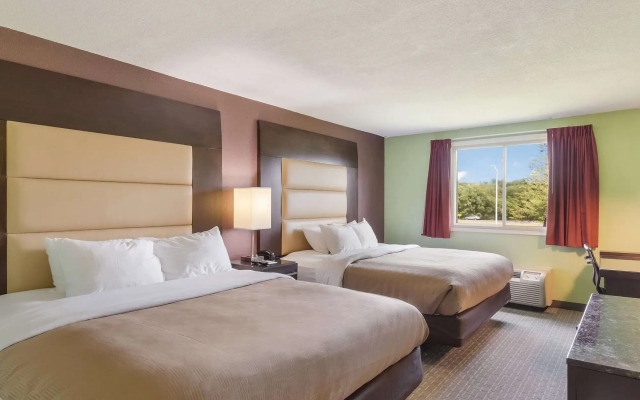 Clarion Inn