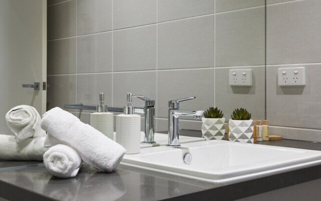 Cute, Homey Apartment In Chadstone