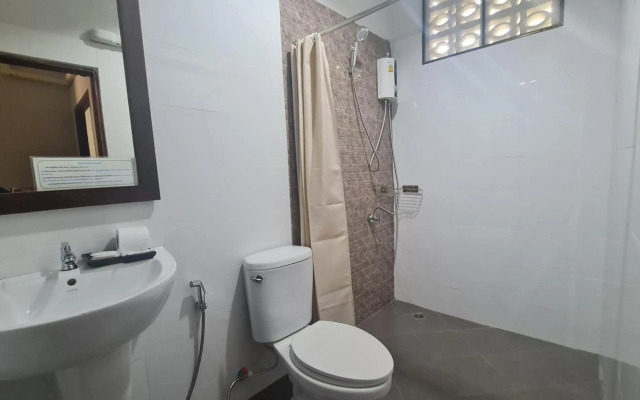 Baan Suan Rim Klong