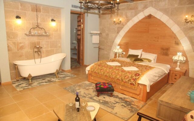 Zarqa Luxury Suites - Couples Only
