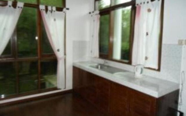 Nasta Inn Trawas