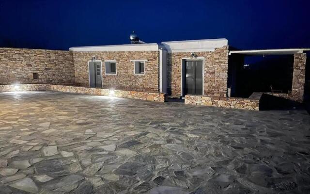 Rustic Stone House in the Heart of Folegandros