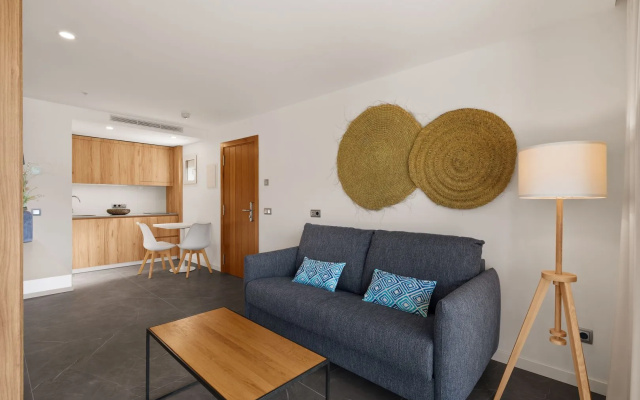 Bahía Suites Camp De Mar
