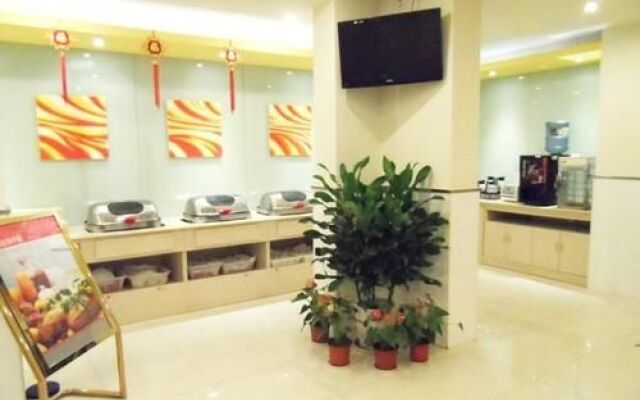 Grace Inn Laiwu Fengcheng West Main Street