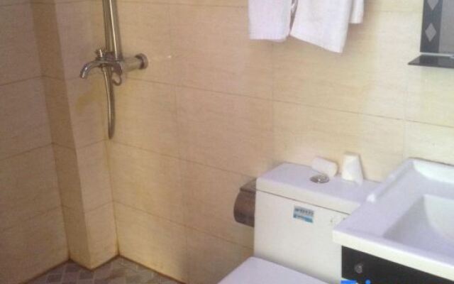 Longyou Longjia Hotel