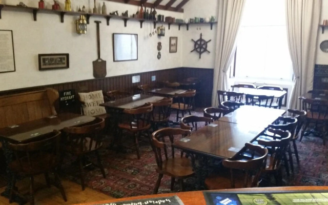Blue Peter Hotel