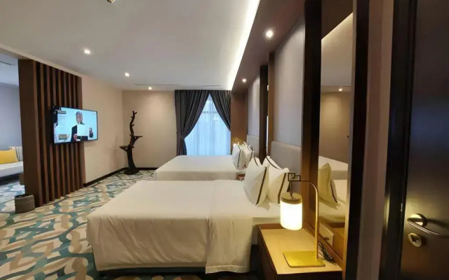 Christee Suites Hotel