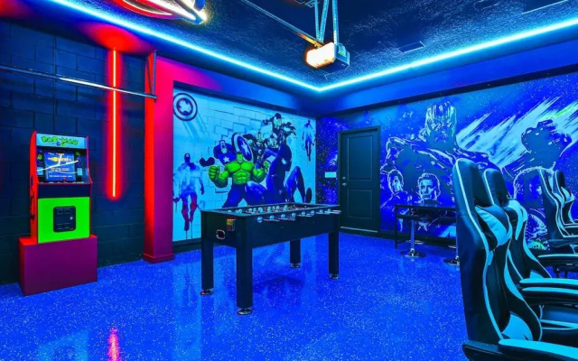 Fancy Game Theater 10br Villa W/pool/spa Disney