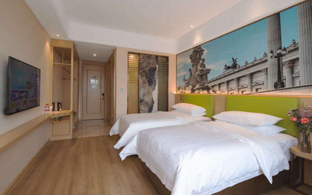 Vienna 3 Best Hotel (Taizhou Qingfeng Community)