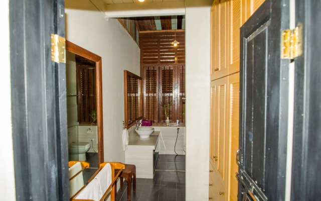 Noordin Street House