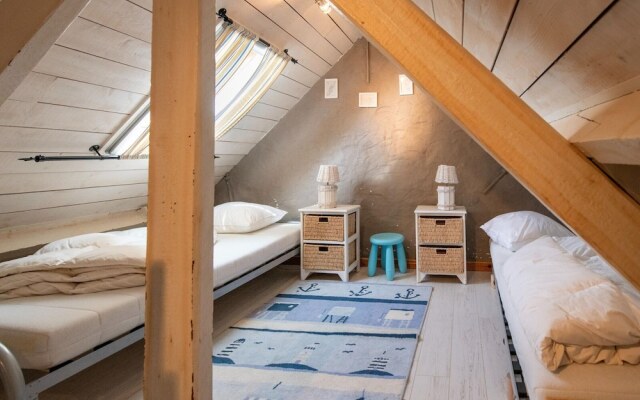 Seaside Charm & Privacy