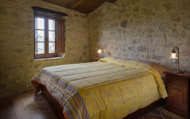 Castello di Cisterna