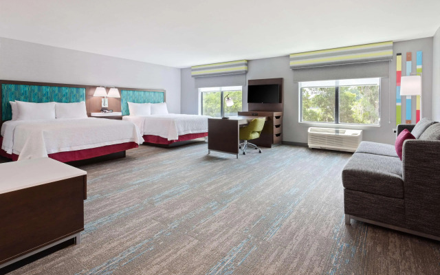 Hampton Inn & Suites Alachua I-75