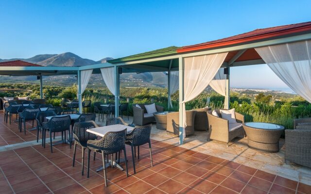 Enastron Villas