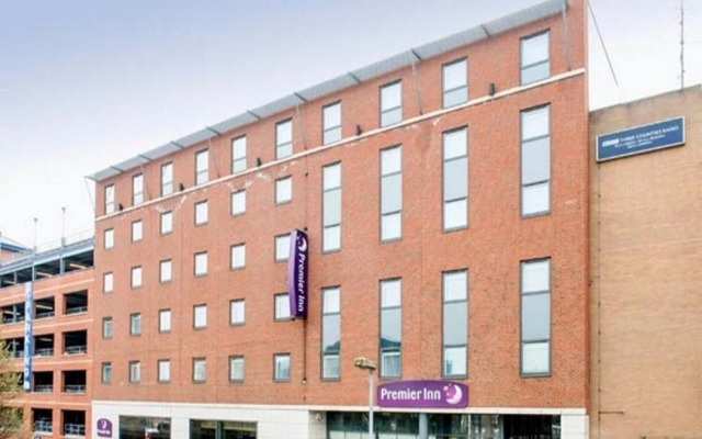 Premier Inn Luton Town Centre