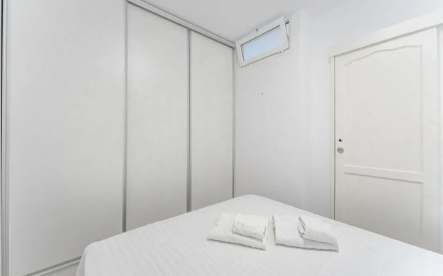 303. MODERN, SUNNY IFONCHE WITH WiFi