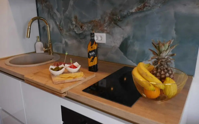 Shadesofblue M & M Sleeps 4 With Pool