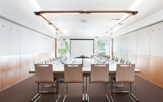 Holiday Inn Lille - Ouest Englos by IHG