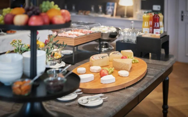 La Couronne Atelier Dependance