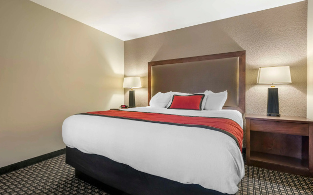 Best Western Plus Ramkota Hotel