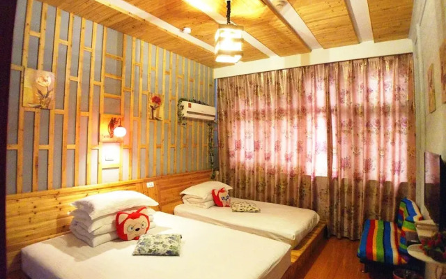 Wuzhen Guyun Qianxun Guest House