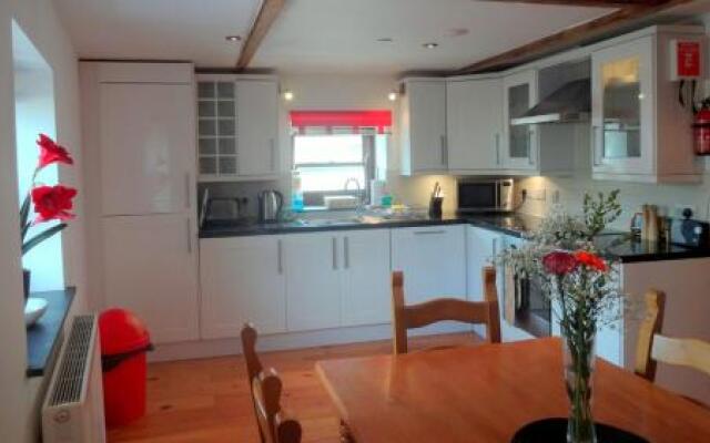 Penthouse 4 - Luxury Harbourside Apartment - 104