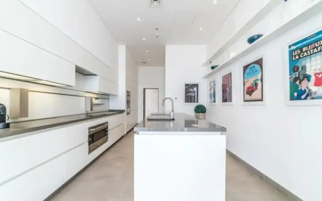 Penthouse Stunning Views Cayan Tower