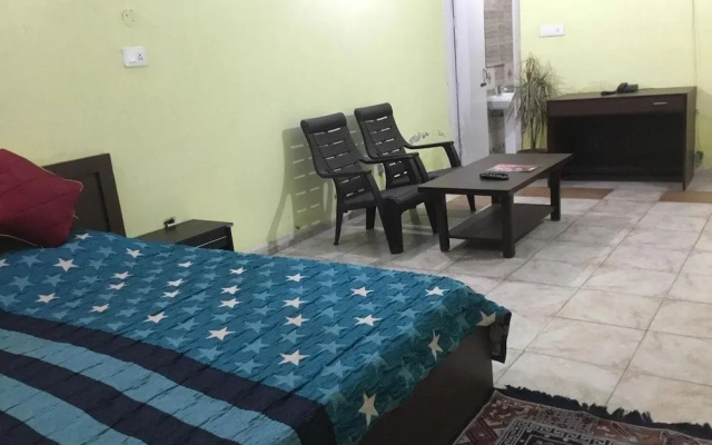 Hotel Pinjore Holiday Home