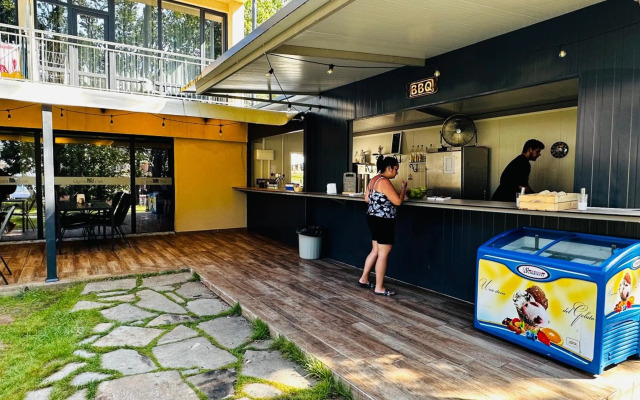 Queen Nelly Hotel Park