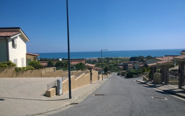 House With 3 Bedrooms in Badolato, With Wonderful sea View, Pool Acces