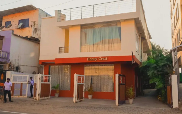 Naksha Tree Hotels Honey Crest