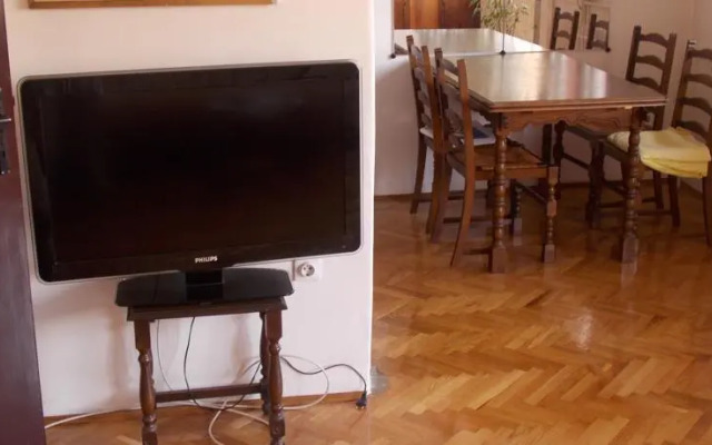 Apartment Radivoja Rakonjca 8