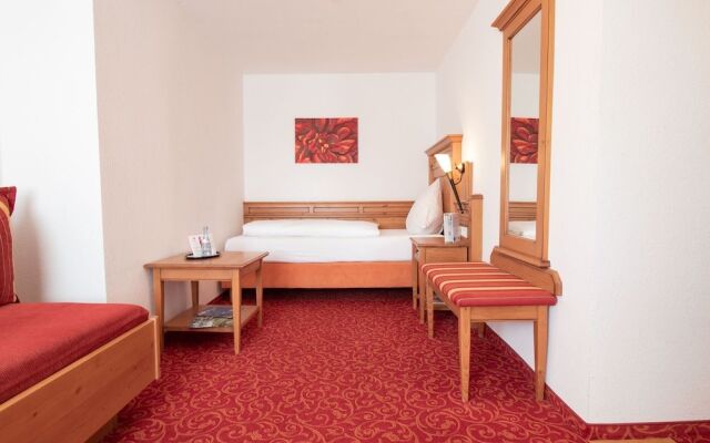 Landgasthof & Land-gut-Hotel Zur Rose