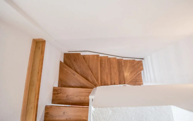 halu! Modern & Cozy Seafront Villa
