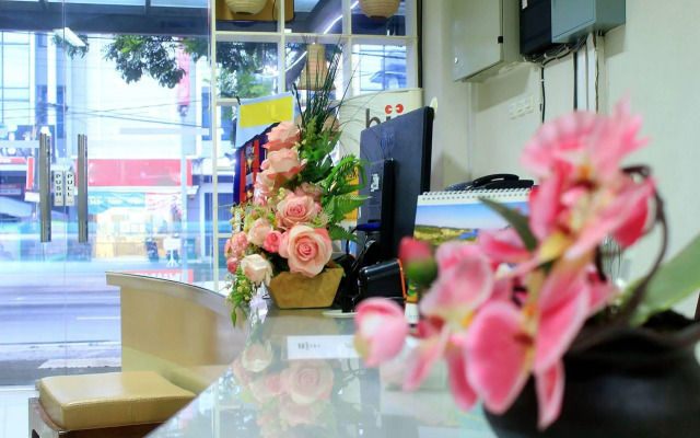 ZEN Rooms Lengkong Besar