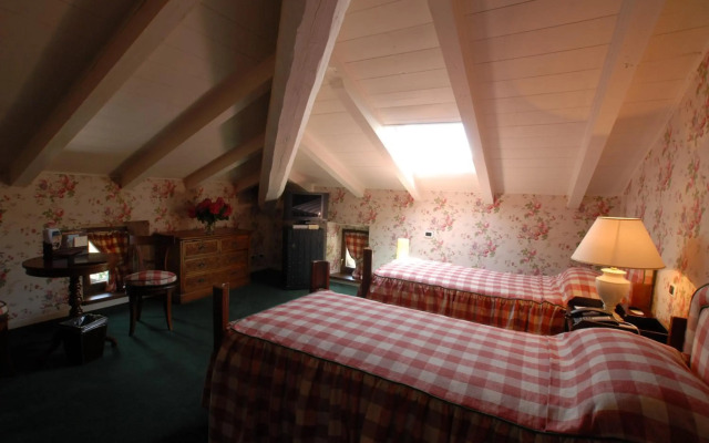 Отель Residenza Torre di San Martino