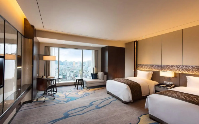 DoubleTree by Hilton Hotel Anshun