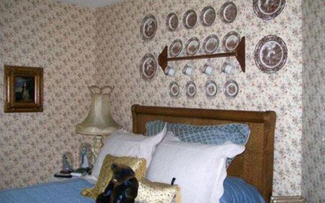 Isadora's Bed and Breakfast