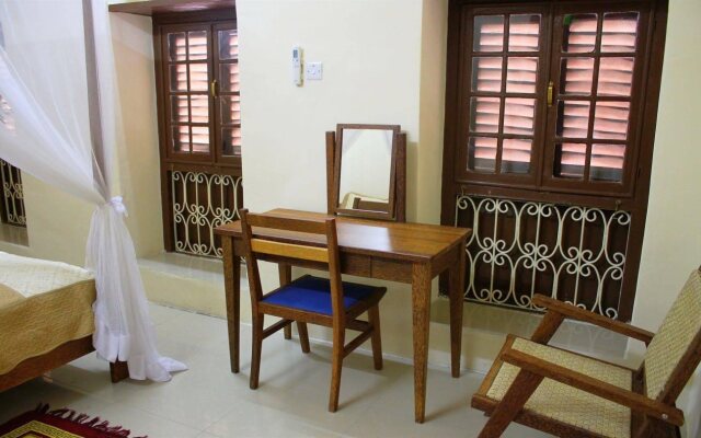 The Island Town Hotel - Adults Only