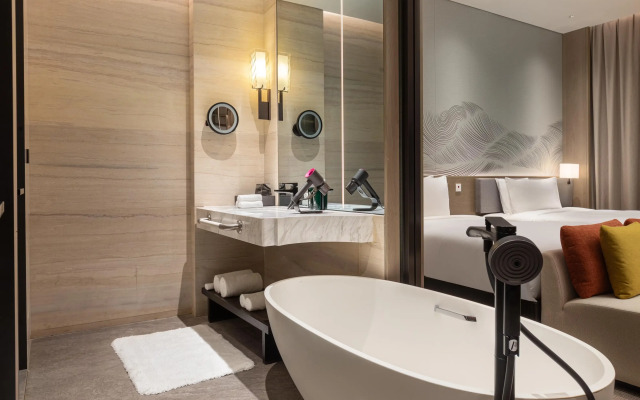 Holiday Inn Jilin Beidahu by IHG