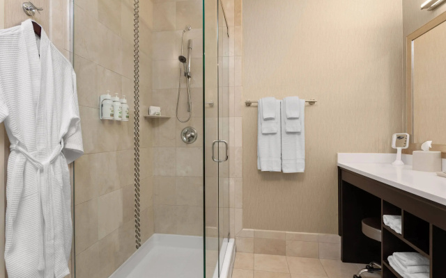 Hawthorn Extended Stay by Wyndham West Palm Beach Airport