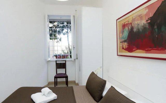 Vatican - WR Apartments